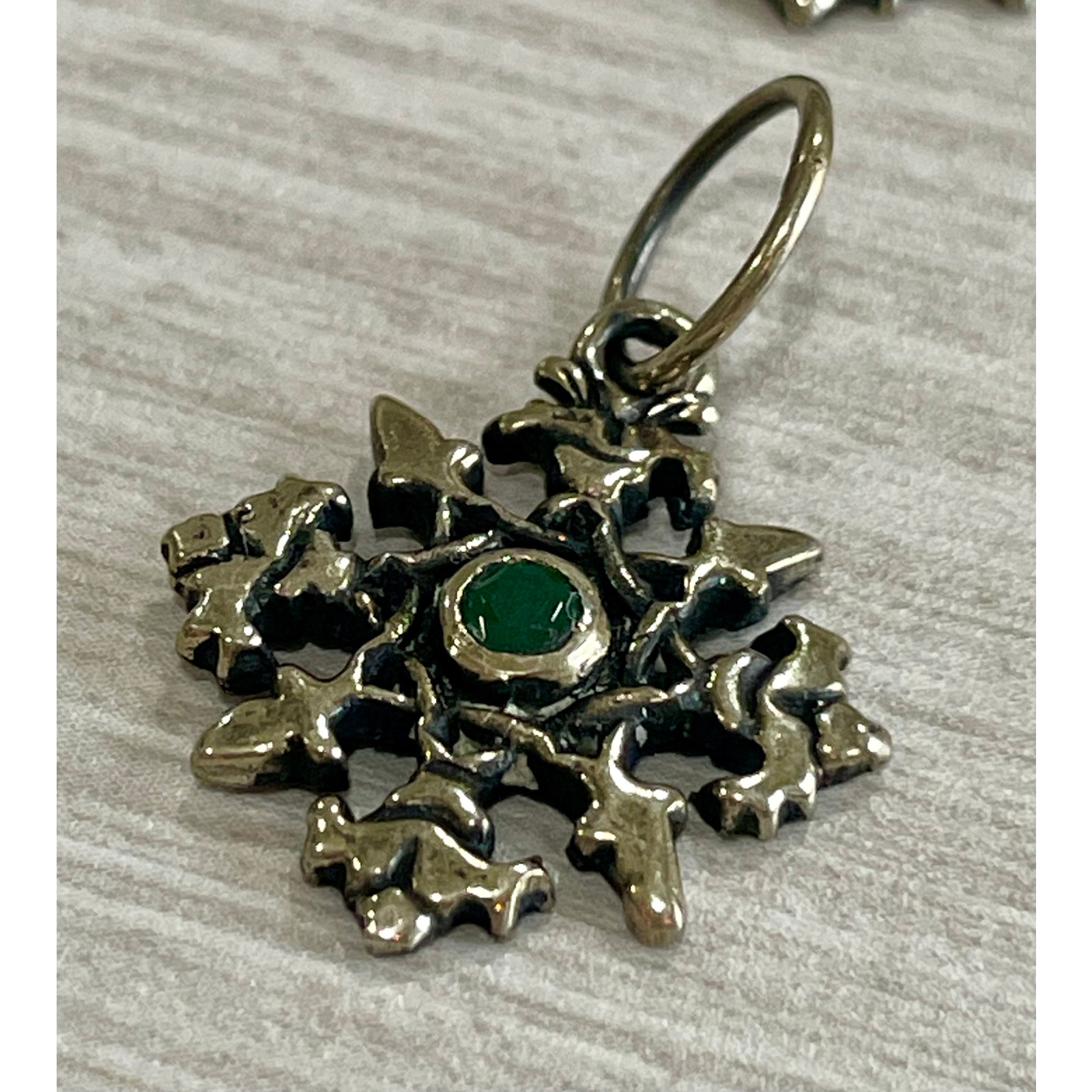 Love Heals Emerald May Birthstone Round White Bronze Charm Lh86